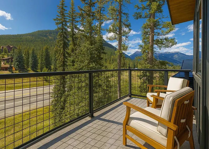 New Cozy 1Br Condo W/ Balcony & Purgatory Views